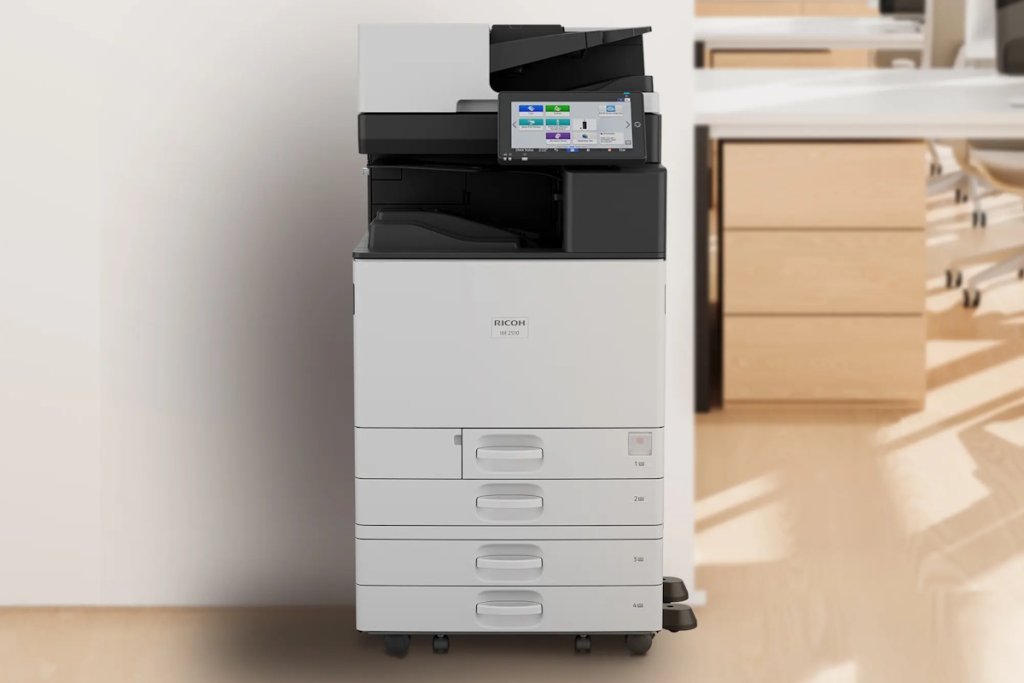 Рейтинг МФУ Ricoh: какие серии выбрать под задачи офиса в 2026 году
