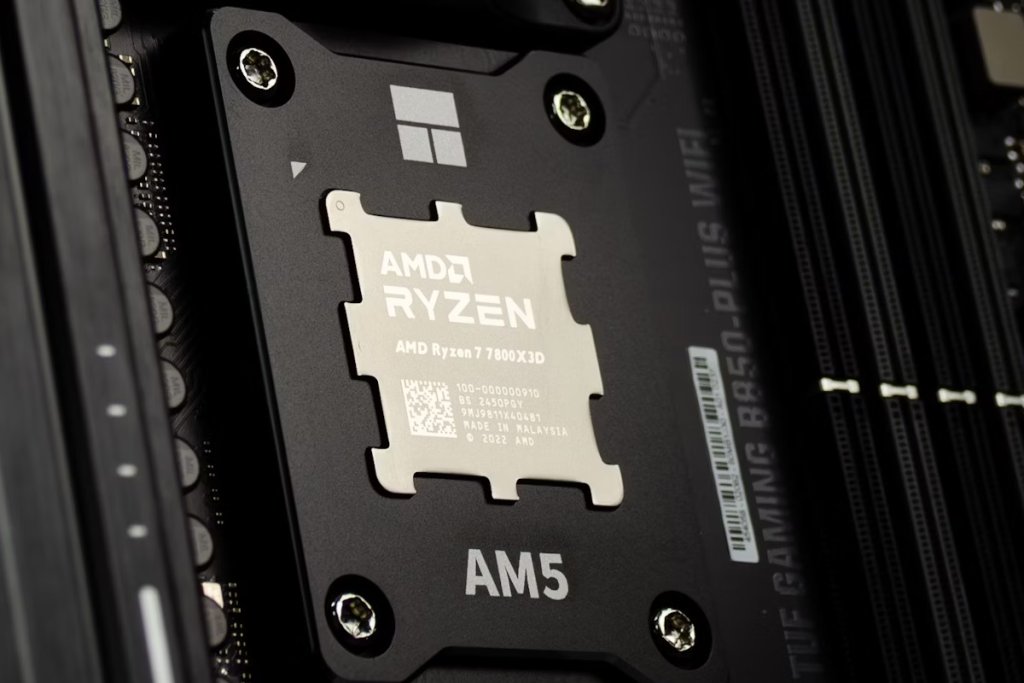 AMD Ryzen 7 7800X3D
