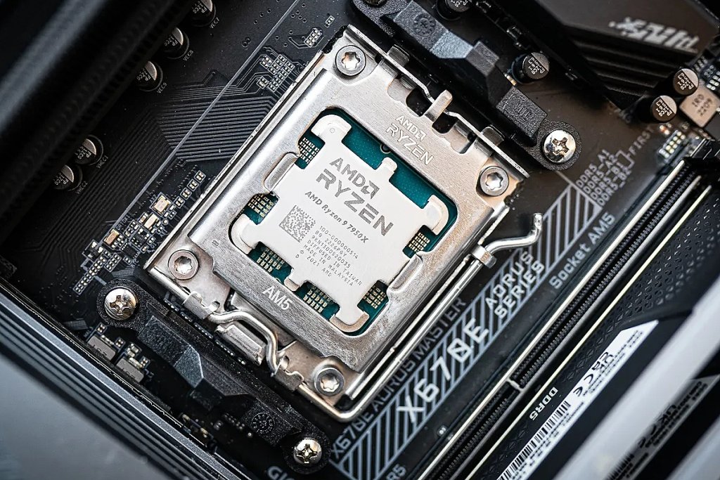 AMD Ryzen 9 7950X